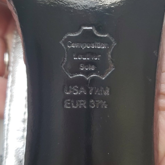 Nina New York Heels in Pewter, Size 7 1/2 - Picture 8 of 8